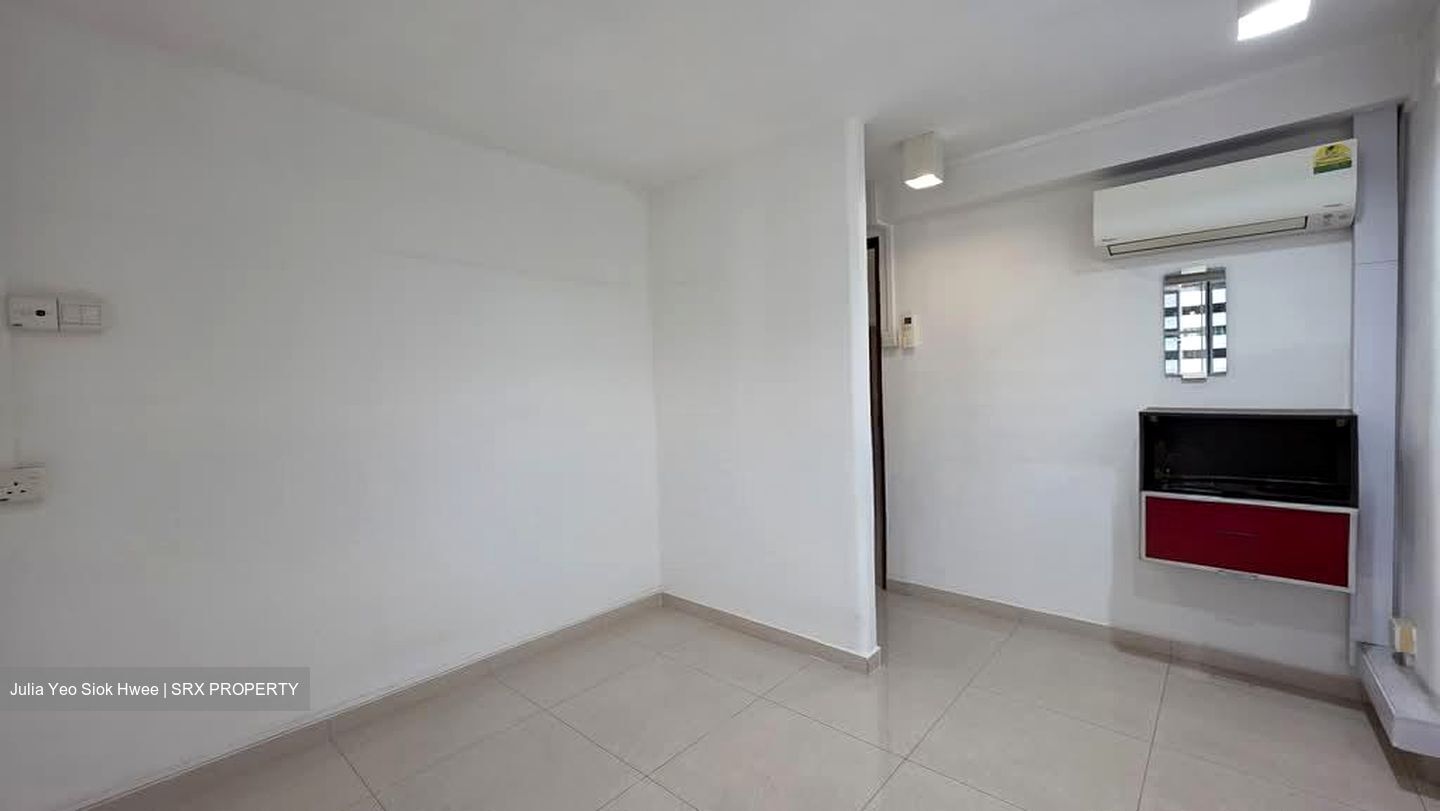 Blk 214 Lorong 8 Toa Payoh (Toa Payoh), HDB 4 Rooms #608549581